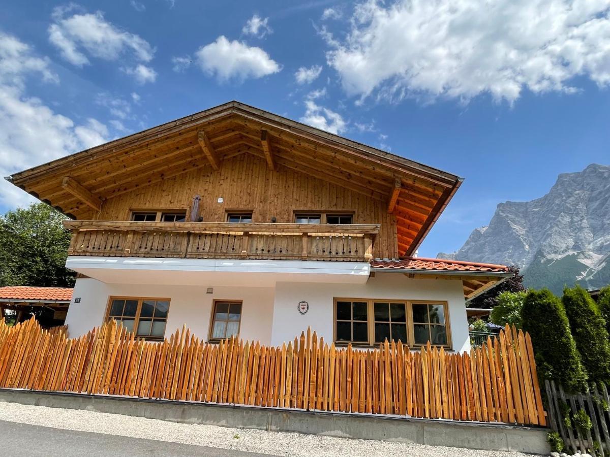 エールヴァルトHaus Sieben Zwergeアパートメント エクステリア 写真